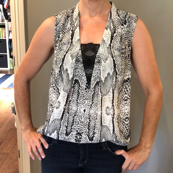 Daniel Rainn Top - Picture 5 of 6